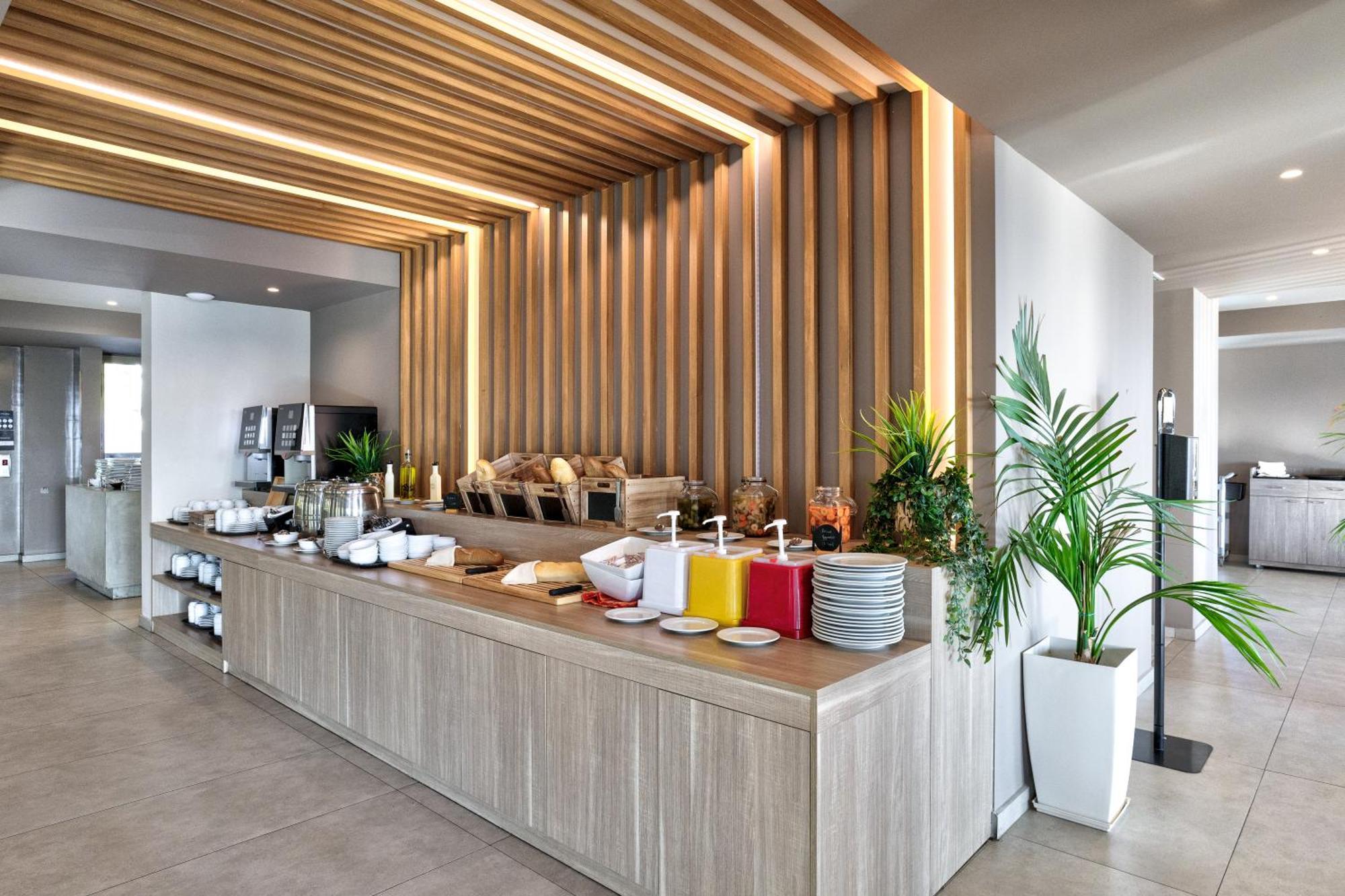 Hotel White Olive Premium Lindos 4*